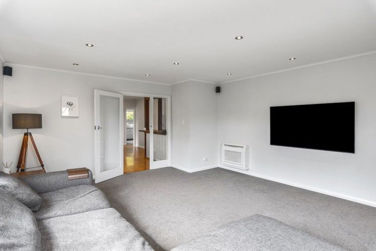 Photo of property in 56 Aorangi Road, Paraparaumu, 5032