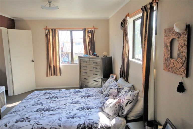 Photo of property in 3 Holland Grove, Richmond Heights, Taupo, 3330