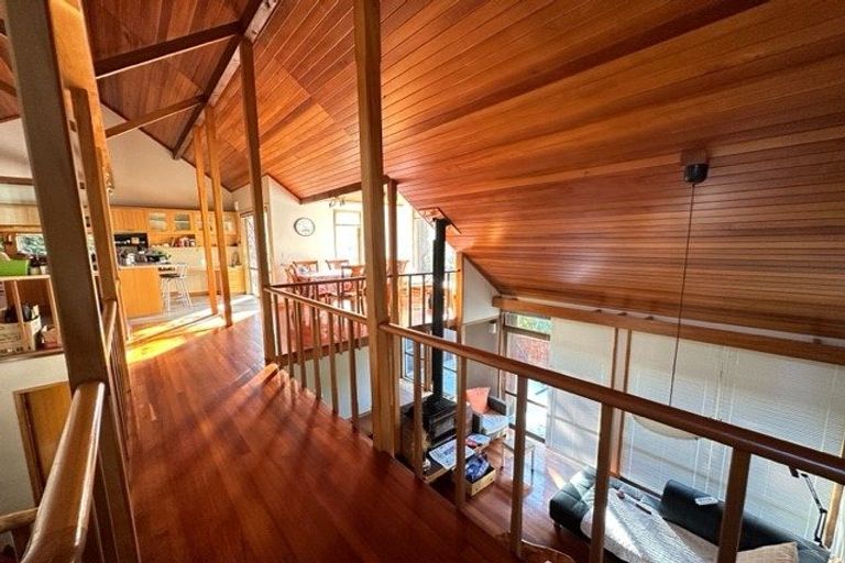 Photo of property in 48 Cheriton Road, Mellons Bay, Auckland, 2014