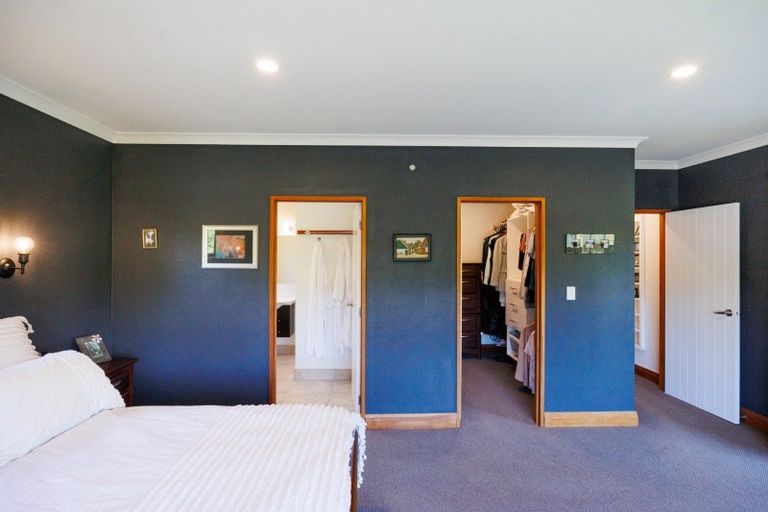 Photo of property in 443 Stoney Creek Road, Kelvin Grove, Palmerston North, 4470