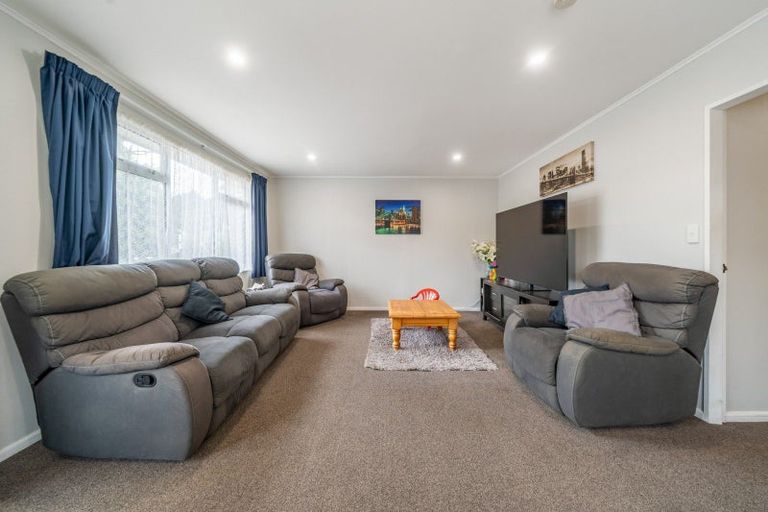Photo of property in 39 Naenae Road, Naenae, Lower Hutt, 5011