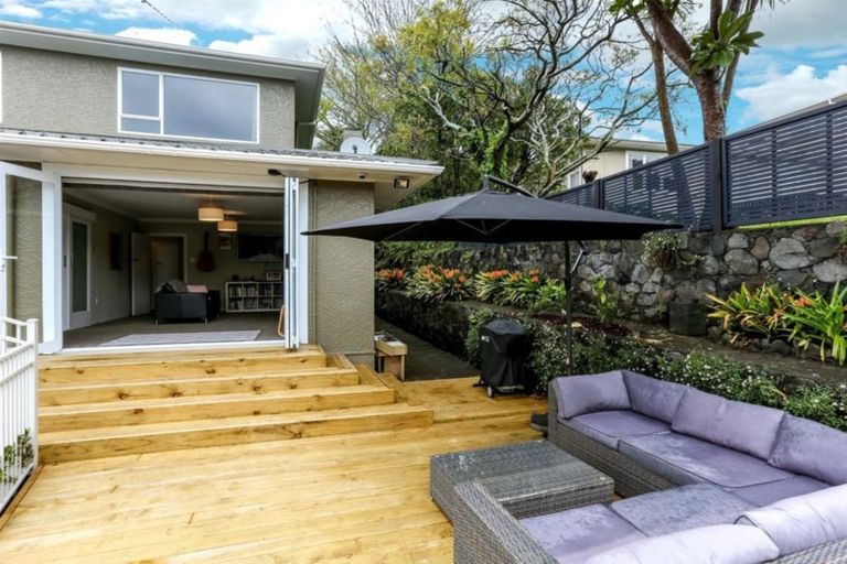 Photo of property in 43c Mangorei Road, Strandon, New Plymouth, 4312