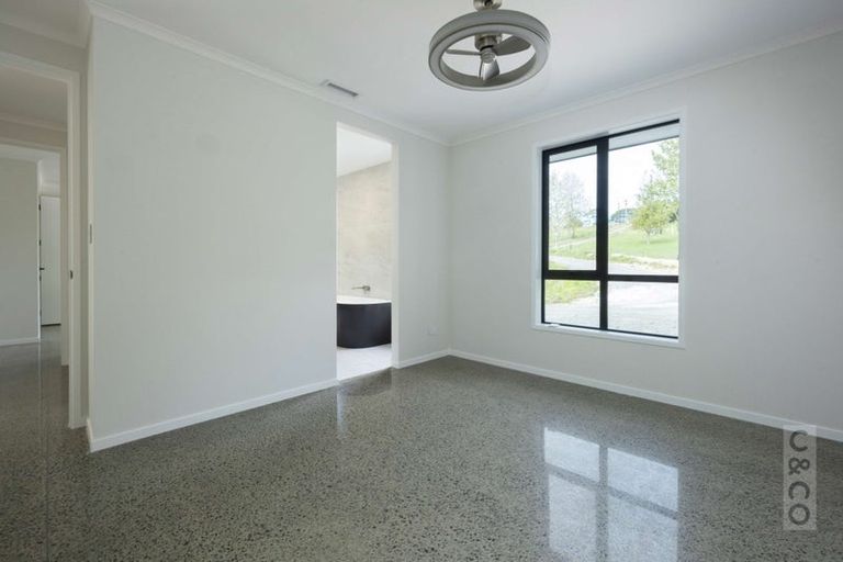 Photo of property in 524 Ridge Road, Riverhead, 0793