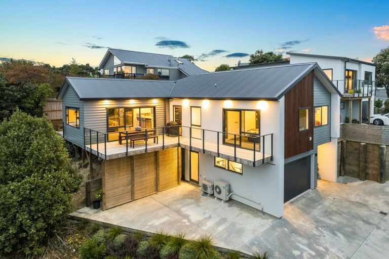 Photo of property in 9b Saint Ives Drive, Camborne, Porirua, 5026