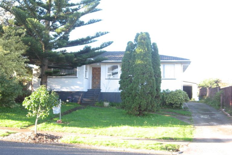 Photo of property in 11 Gainsborough Street, Manurewa, Auckland, 2102
