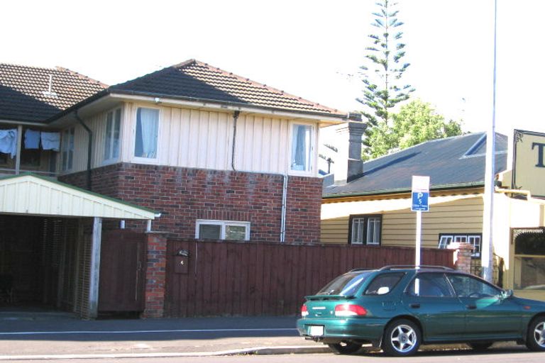 Photo of property in 16/4 Calliope Road, Devonport, Auckland, 0624