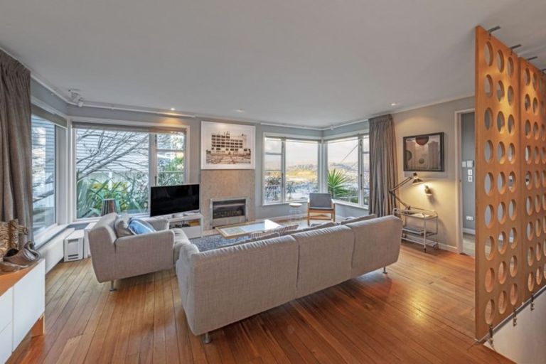 Photo of property in 114 Duncan Terrace, Kilbirnie, Wellington, 6022