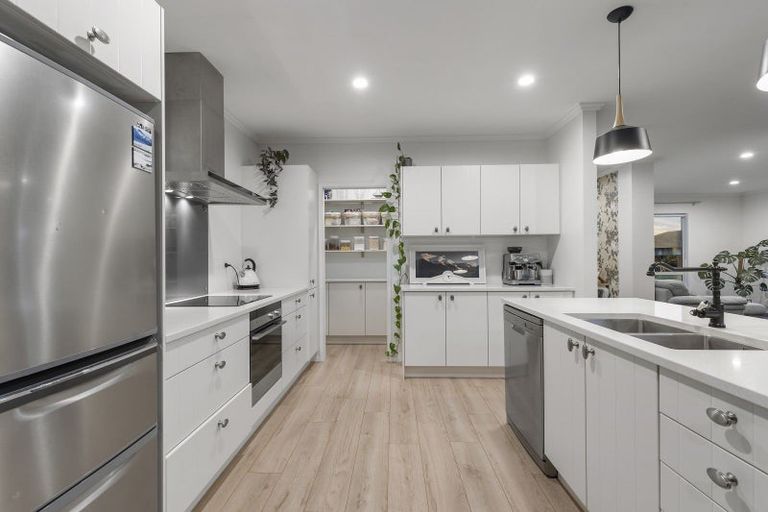 Photo of property in 14 Greenwich Street, Halswell, Christchurch, 8025