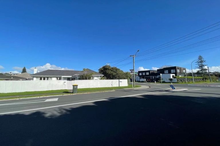 Photo of property in 1/91 Nile Road, Milford, Auckland, 0620