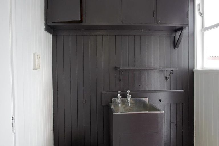 Photo of property in 34 Clyde Crescent, Roslyn, Palmerston North, 4414