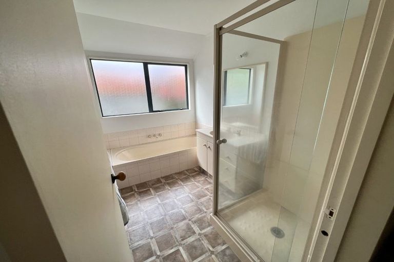 Photo of property in 6 Halcione Close, Flagstaff, Hamilton, 3210