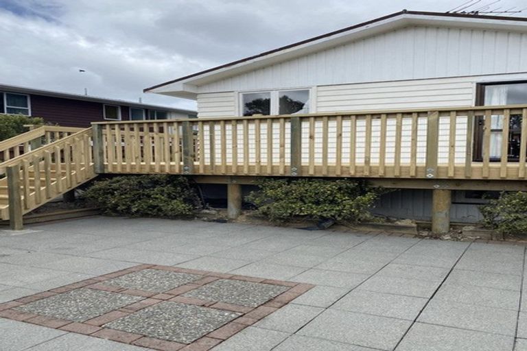 Photo of property in 62 Sunbrae Drive, Silverstream, Upper Hutt, 5019