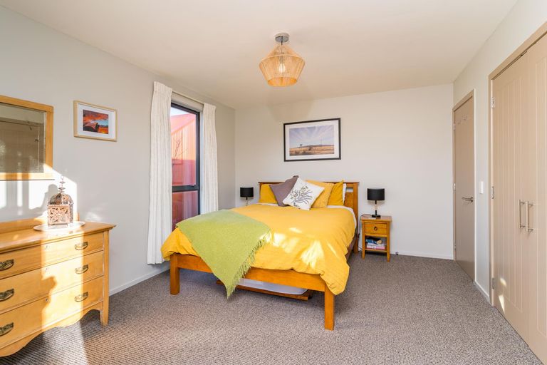 Photo of property in 76 Ohau Drive, Lake Ohau, Twizel, 9412