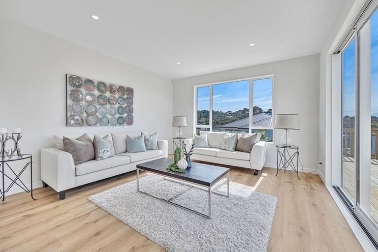 Photo of property in 10 Lumber Rise, Swanson, Auckland, 0614