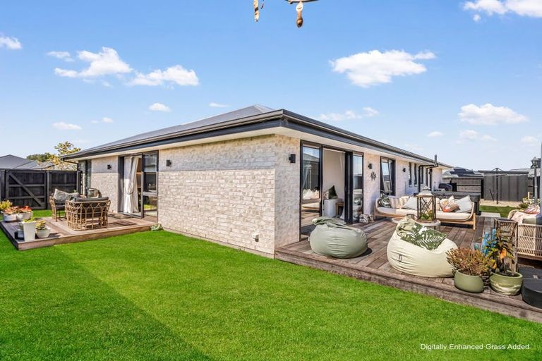 Photo of property in 16 Cam Mill Place, Rangiora, 7400