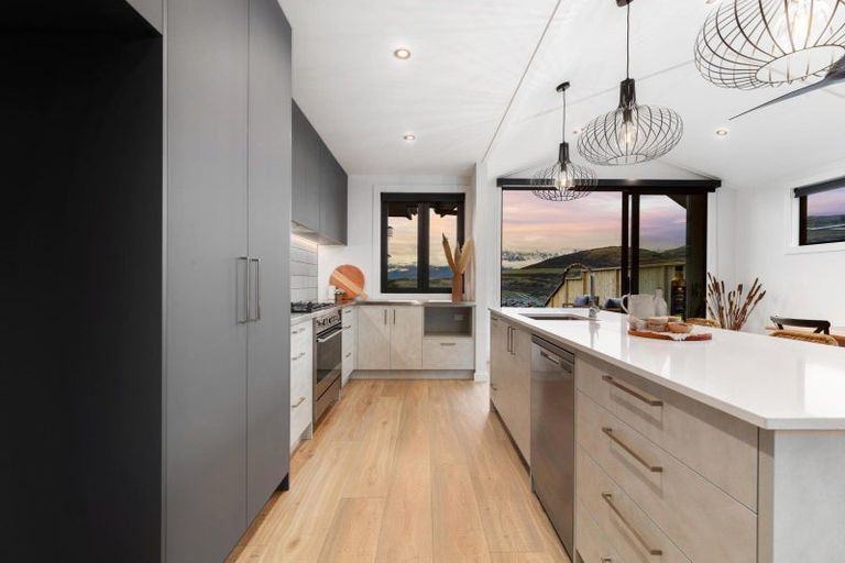 Photo of property in 125 Spur Ridge Rise, Jacks Point, 9371