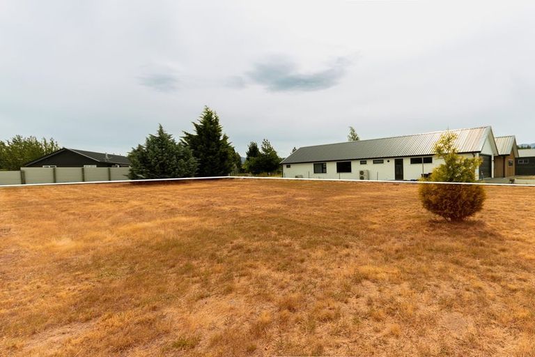 Photo of property in 21 Irishman Drive, Twizel, 7901