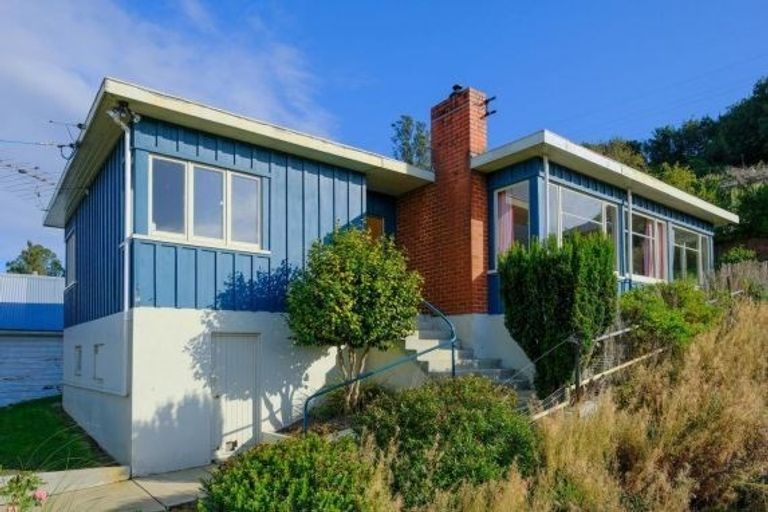 Photo of property in 6 Thomson Street, Lookout Point, Dunedin, 9011