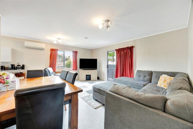 Photo of property in 3 Caulfield Place, Nawton, Hamilton, 3200