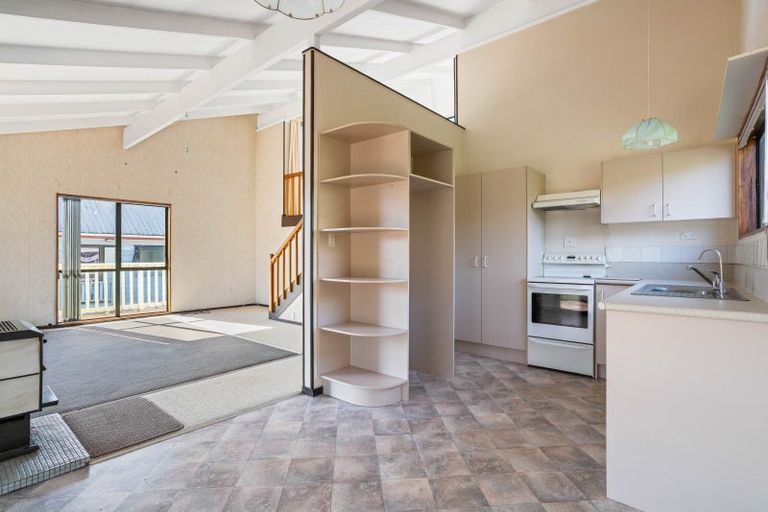 Photo of property in 104 Titiro Place, Onemana, Whangamata, 3691