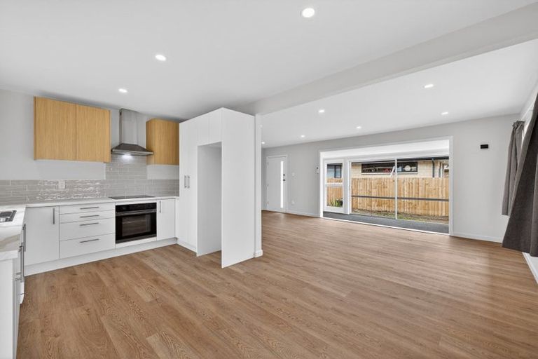 Photo of property in 70 Niven Street, Avondale, Christchurch, 8061