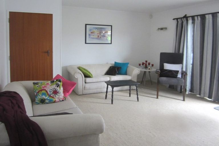 Photo of property in 2/26 Prictor Street, Papakura, 2110