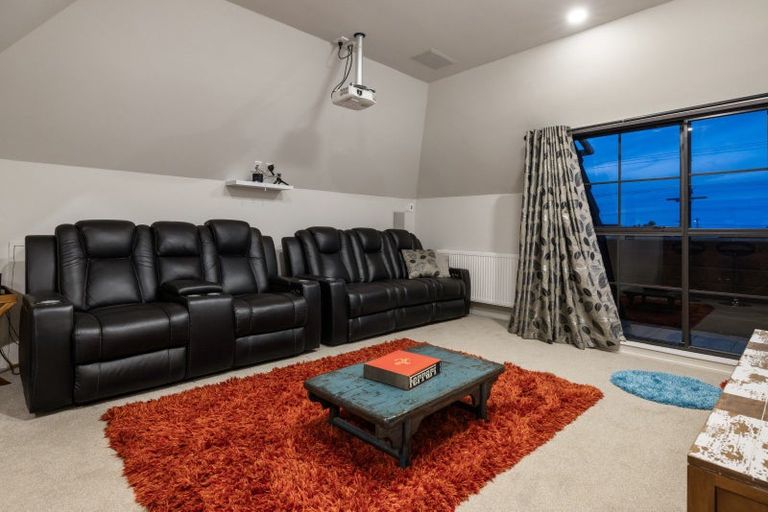 Photo of property in 1222 Papamoa Beach Road, Papamoa Beach, Papamoa, 3118