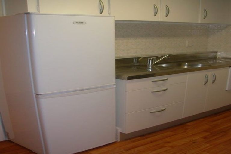 Photo of property in 87 Majoribanks Street, Mount Victoria, Wellington, 6011