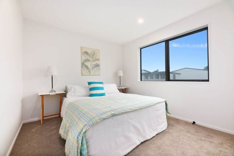 Photo of property in 118 Hyperion Drive, Randwick Park, Auckland, 2105