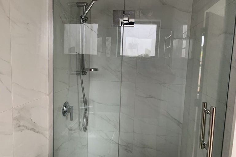 Photo of property in 9a Poruru Close, Papakura, 2110