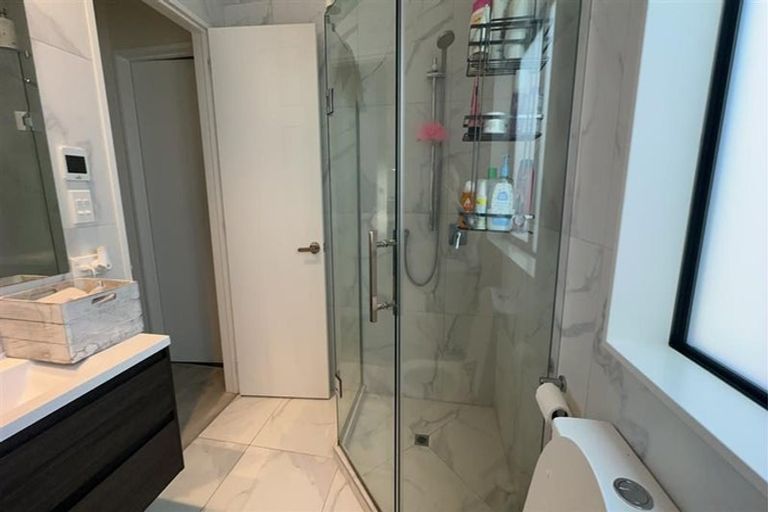 Photo of property in 84 Taikura Avenue, Red Beach, 0932