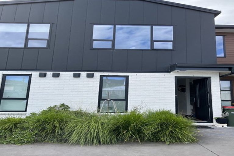 Photo of property in 7/27 Main Road, Wainuiomata, Lower Hutt, 5014