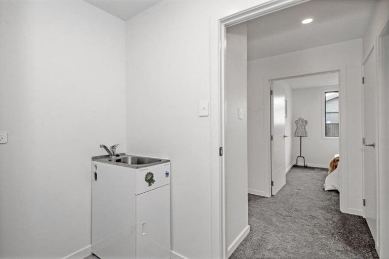 Photo of property in 5a Church Street, Mosgiel, 9024