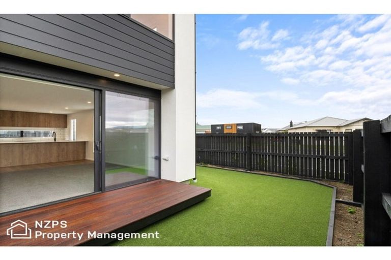 Photo of property in 67f Royal Crescent, Saint Kilda, Dunedin, 9012