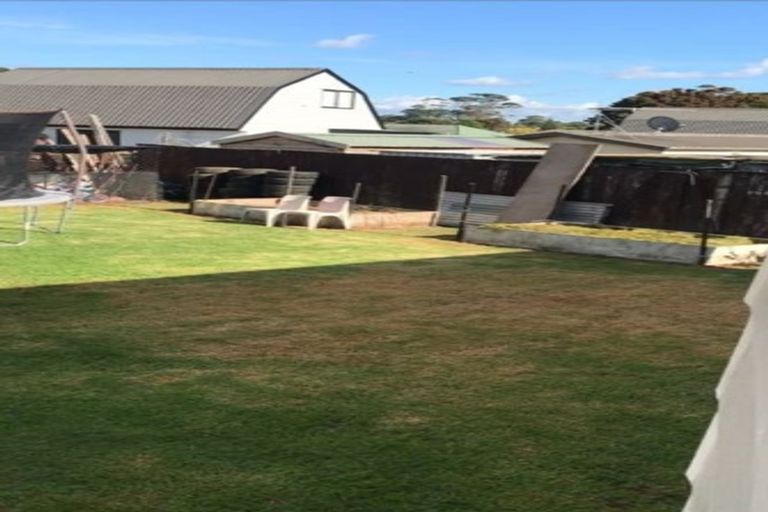 Photo of property in 8 Antalya Place, Manurewa, Auckland, 2102