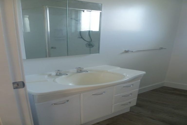 Photo of property in 8b Earnley Street, Rangiora, 7400