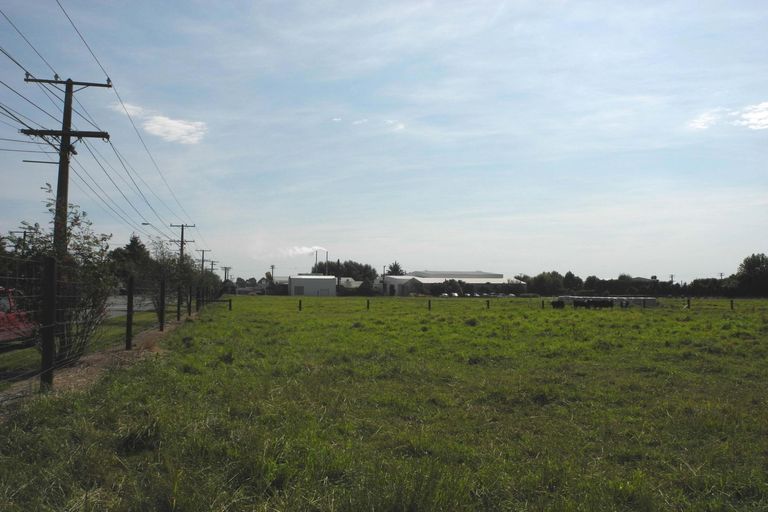 Photo of property in 20 Waimate Highway, Saint Andrews, 7988