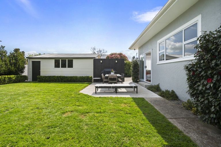 Photo of property in 42 Park Road, West End, Palmerston North, 4412