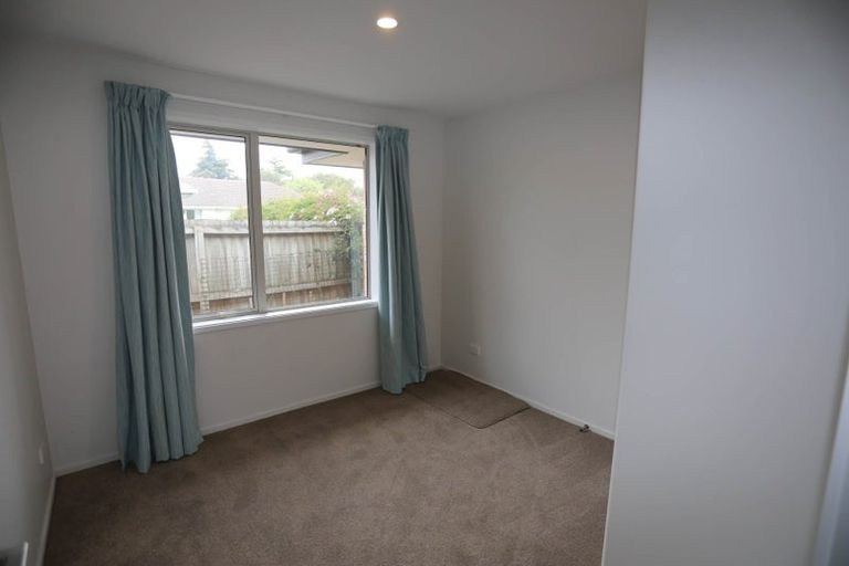 Photo of property in 2/72a Burwood Road, Burwood, Christchurch, 8083