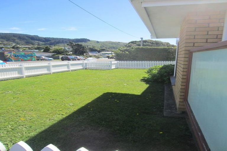 Photo of property in 48a Oxford Street, Tawa, Wellington, 5028