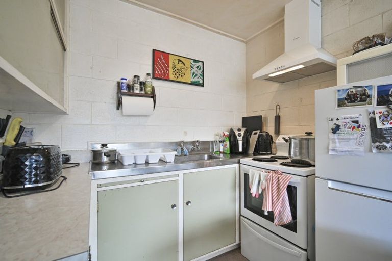 Photo of property in 209 King Street South, Hastings, 4122