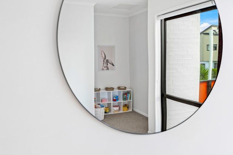 Photo of property in 9 Onekiritea Road, Hobsonville, Auckland, 0616