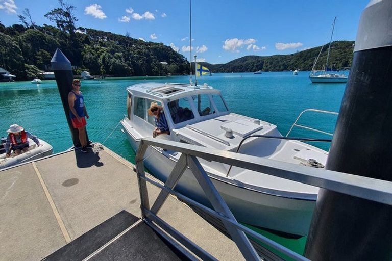Photo of property in 15 Lavinia Place, Kawau Island, 0920