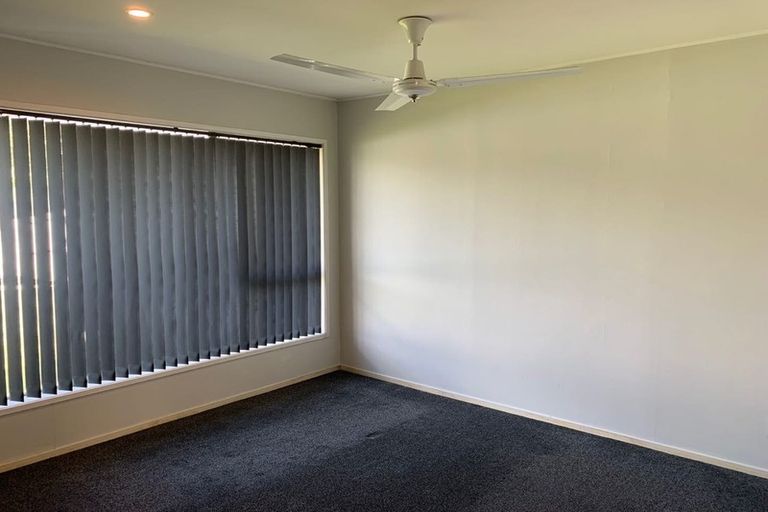 Photo of property in 8 Cromdale Avenue, Highland Park, Auckland, 2010
