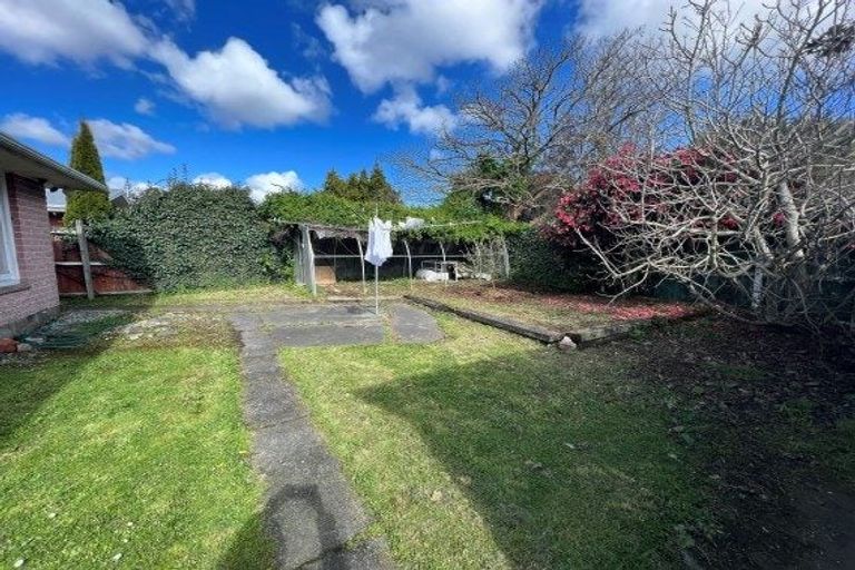 Photo of property in 27 Maidstone Road, Ilam, Christchurch, 8041