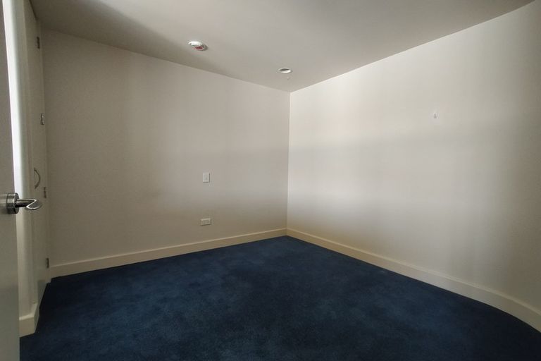 Photo of property in Shelley Bay Terraces, 21/61 Maupuia Road, Maupuia, Wellington, 6022