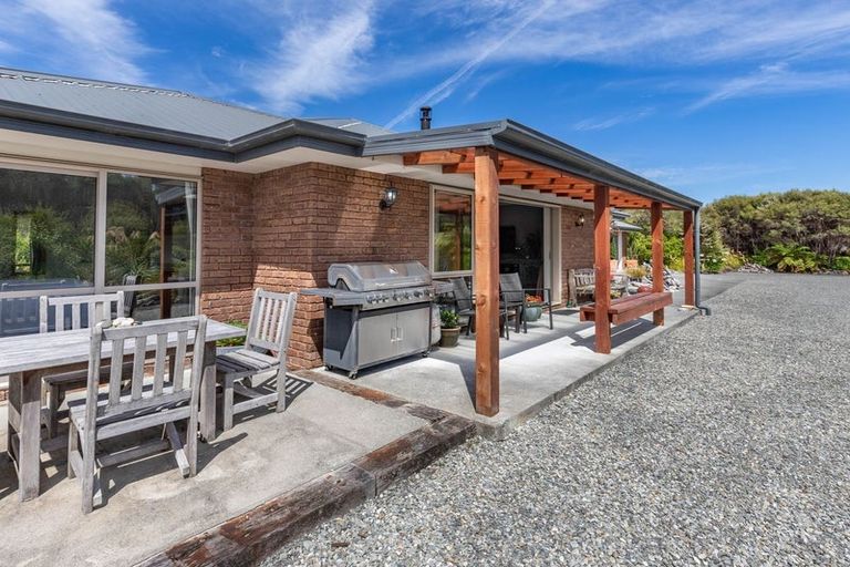 Photo of property in 9 Munro Place, Kumara Junction, Hokitika, 7882