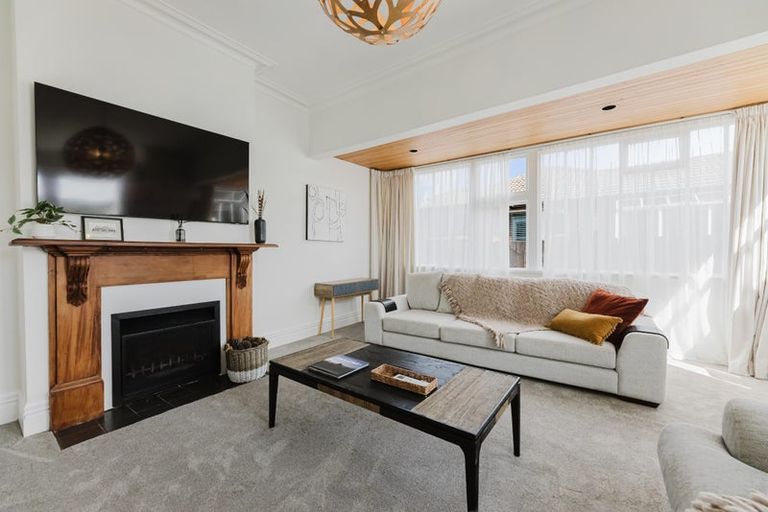 Photo of property in 24 Albert Street, Saint Clair, Dunedin, 9012