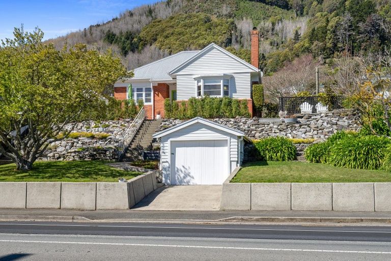 Photo of property in 141 Waimea Road, Nelson South, Nelson, 7010