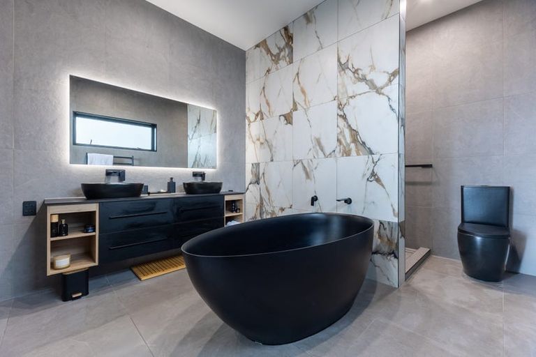 Photo of property in 8 Whio Place, Waikanae, 5036